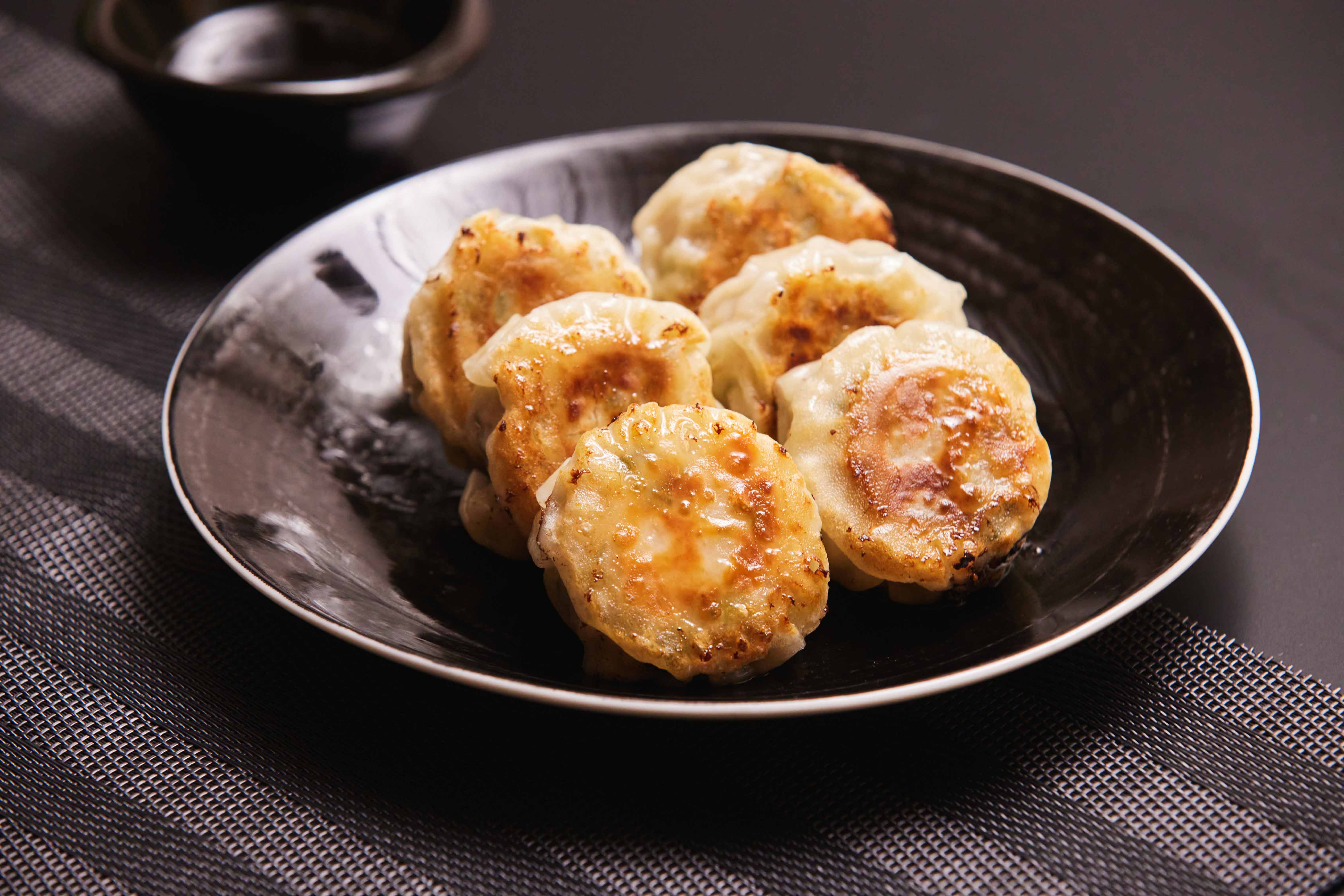 四万十たっぷり丸餃子180g（6個入）×5袋 – ドコでもひろめ -ひろめ