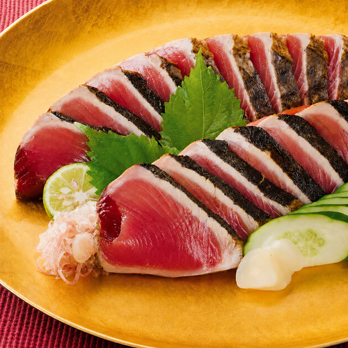 【土佐料理の老舗・伝統製法で焼き上げた】鰹のたたき2節セット【司食堂】